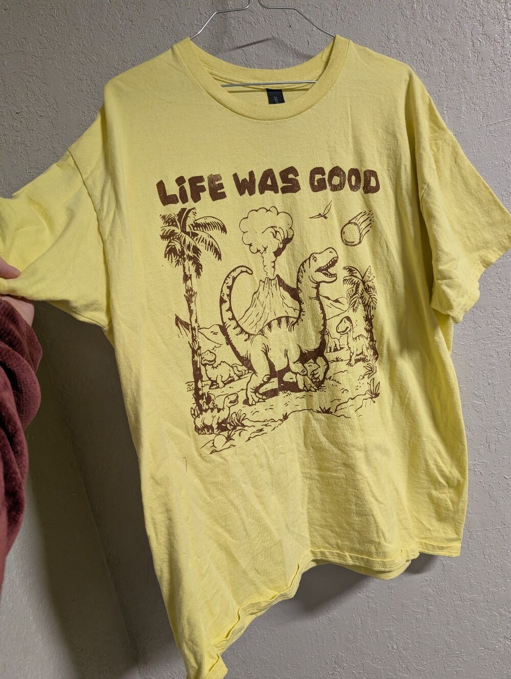 Dinosaur Funny Graphic T Shirt XL Yellow Brown Vintage Quirky Retro Punk Twee